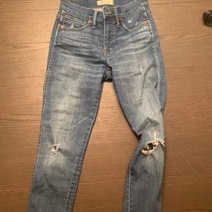 madewell blue ripped skinny jeans